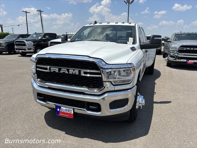 2024 RAM Ram 3500 RAM 3500 TRADESMAN CREW CAB 4X4 8 BOX