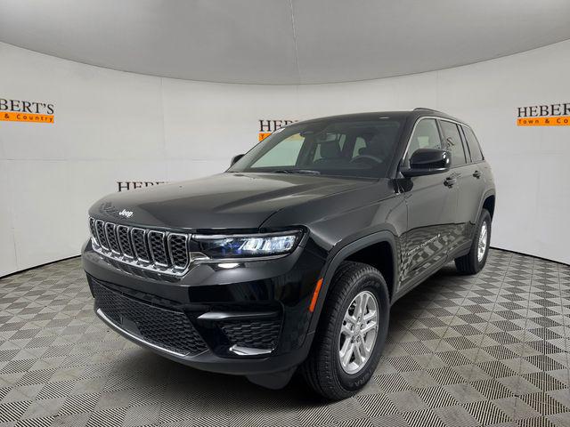 2024 Jeep Grand Cherokee GRAND CHEROKEE LAREDO 4X2