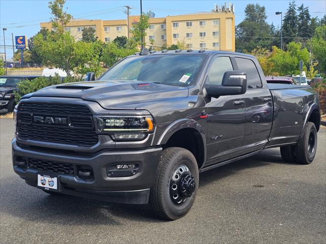 2024 RAM Ram 3500 RAM 3500 LIMITED CREW CAB 4X4 8 BOX