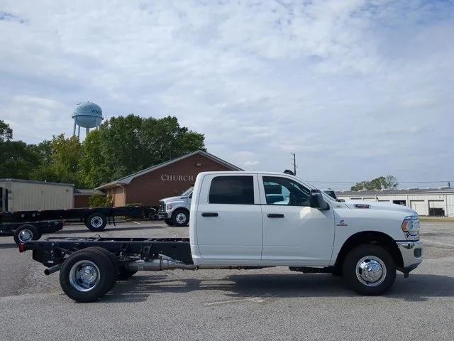 2024 RAM Ram 3500 Chassis Cab RAM 3500 TRADESMAN CREW CAB CHASSIS 4X2 60 CA