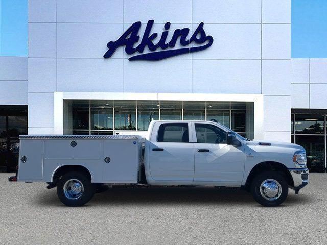 2024 RAM Ram 3500 Chassis Cab RAM 3500 TRADESMAN CREW CAB CHASSIS 4X2 60 CA