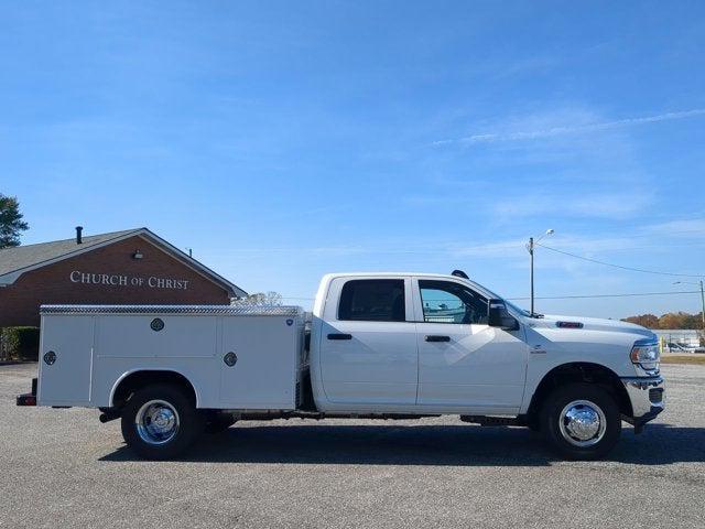 2024 RAM Ram 3500 Chassis Cab RAM 3500 TRADESMAN CREW CAB CHASSIS 4X2 60 CA