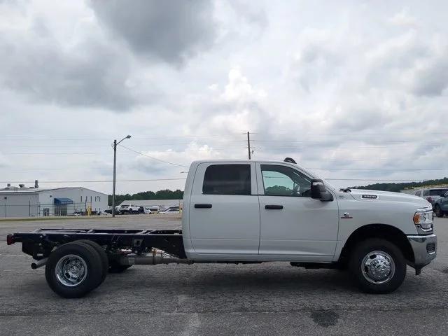 2024 RAM Ram 3500 Chassis Cab RAM 3500 TRADESMAN CREW CAB CHASSIS 4X4 60 CA