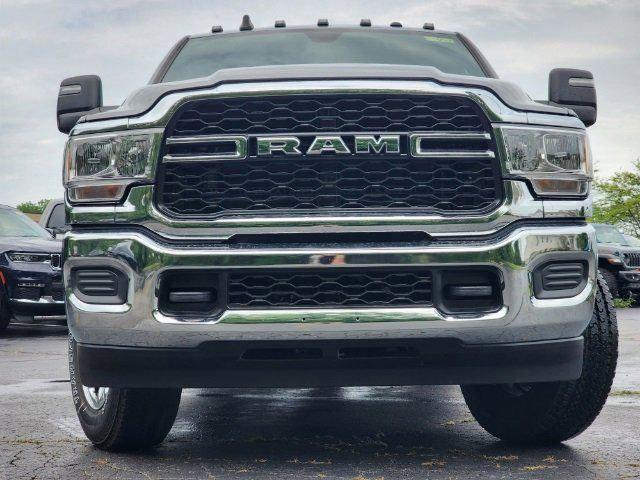 2024 RAM Ram 2500 RAM 2500 TRADESMAN CREW CAB 4X4 8 BOX