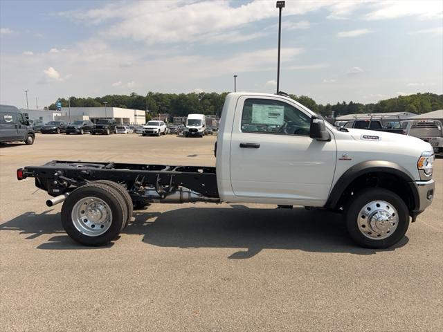 2024 RAM Ram 5500 Chassis Cab RAM 5500 TRADESMAN CHASSIS REGULAR CAB 4X4 60 CA