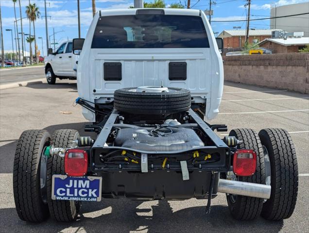 2024 RAM Ram 3500 Chassis Cab RAM 3500 TRADESMAN CREW CAB CHASSIS 4X4 60 CA