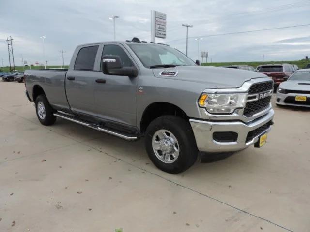 2024 RAM Ram 2500 RAM 2500 TRADESMAN CREW CAB 4X4 8 BOX