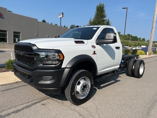 2024 RAM Ram 5500 Chassis Cab RAM 5500 TRADESMAN CHASSIS REGULAR CAB 4X4 60 CA