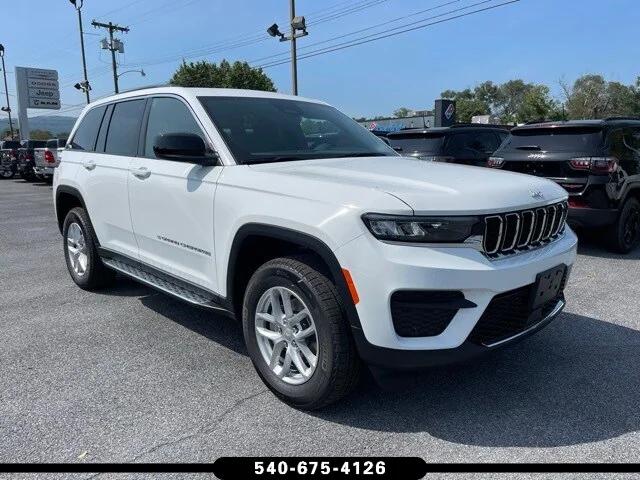 2024 Jeep Grand Cherokee GRAND CHEROKEE LAREDO X 4X4