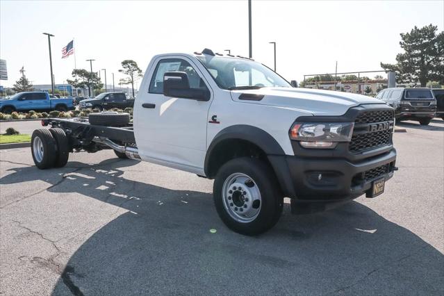 2024 RAM Ram 5500 Chassis Cab RAM 5500 TRADESMAN CHASSIS REGULAR CAB 4X2 120 CA