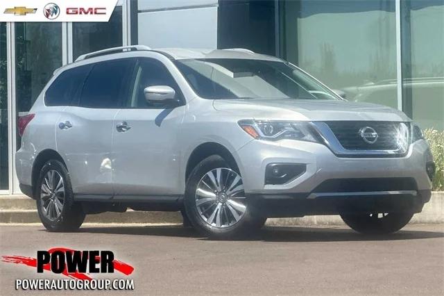 2019 Nissan Pathfinder SL