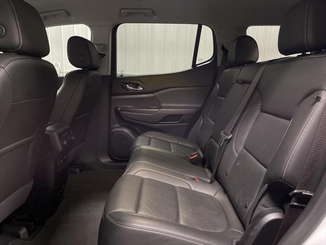 2023 GMC Acadia AWD SLT