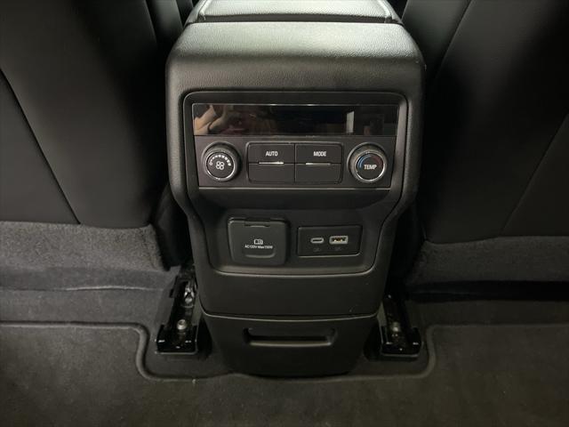 2023 GMC Acadia AWD SLT
