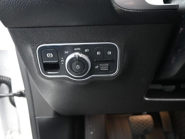 2021 Mercedes-Benz GLB Base