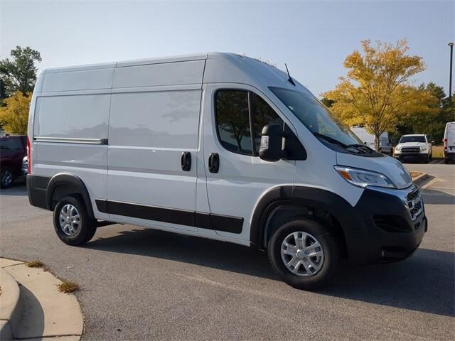 2024 RAM Ram ProMaster RAM PROMASTER 3500 SLT+ CARGO VAN HIGH ROOF 136 WB