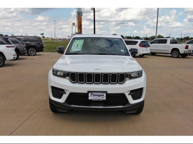 2024 Jeep Grand Cherokee GRAND CHEROKEE LAREDO X 4X4