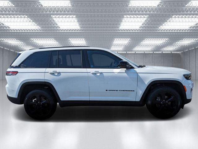 2023 Jeep Grand Cherokee Altitude 4x4