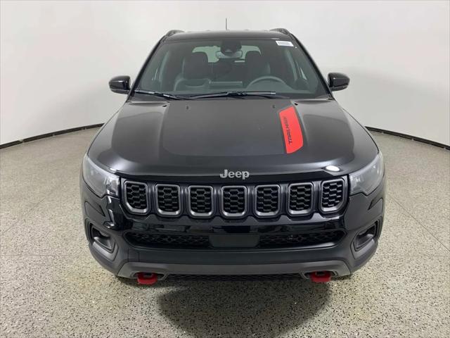 2024 Jeep Compass COMPASS TRAILHAWK 4X4