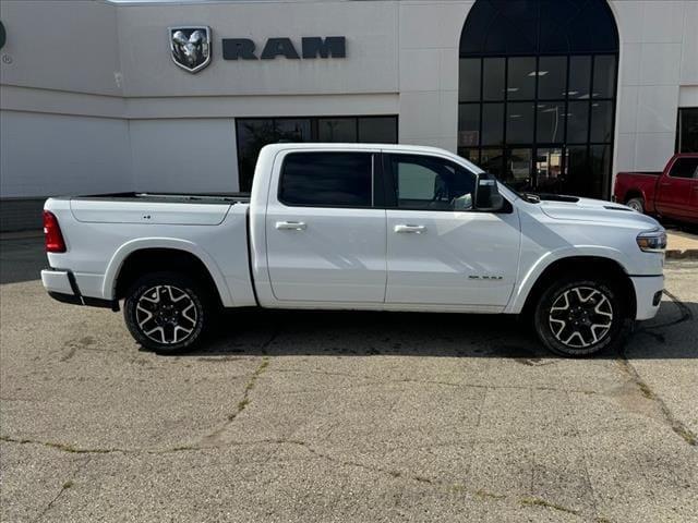 2025 RAM Ram 1500 RAM 1500 LARAMIE CREW CAB 4X4 57 BOX