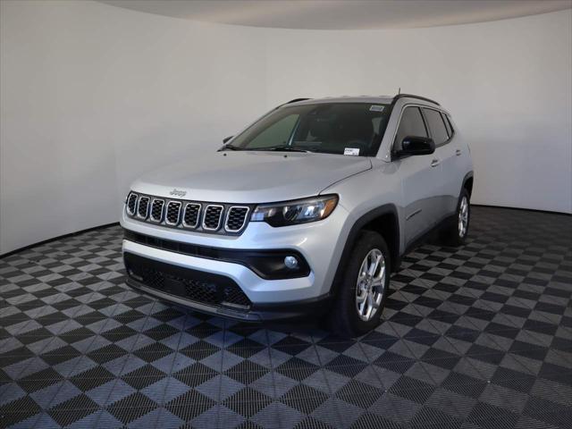 2024 Jeep Compass COMPASS LATITUDE 4X4