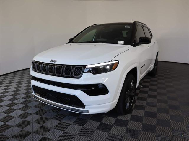 2024 Jeep Compass COMPASS LIMITED 4X4