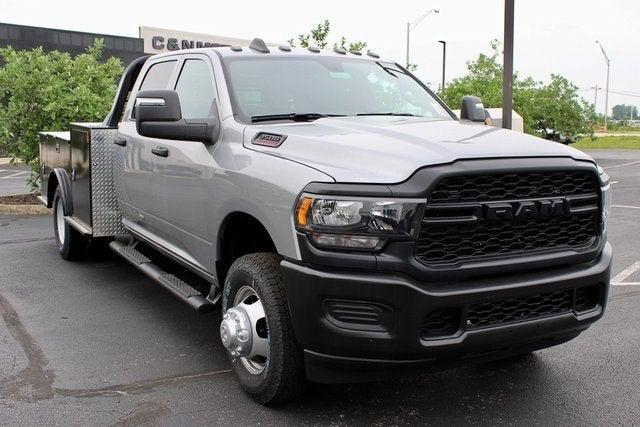 2024 RAM Ram 3500 Chassis Cab RAM 3500 TRADESMAN CREW CAB CHASSIS 4X4 60 CA