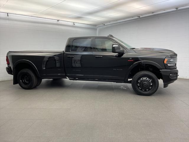 2024 RAM Ram 3500 RAM 3500 LIMITED CREW CAB 4X4 8 BOX