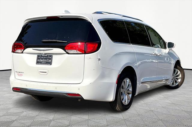 Used 2018 Chrysler Pacifica For Sale in Olive Branch, MS