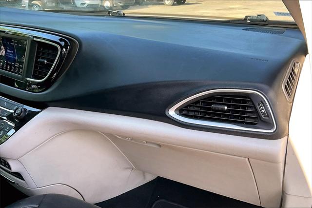 Used 2018 Chrysler Pacifica For Sale in Olive Branch, MS