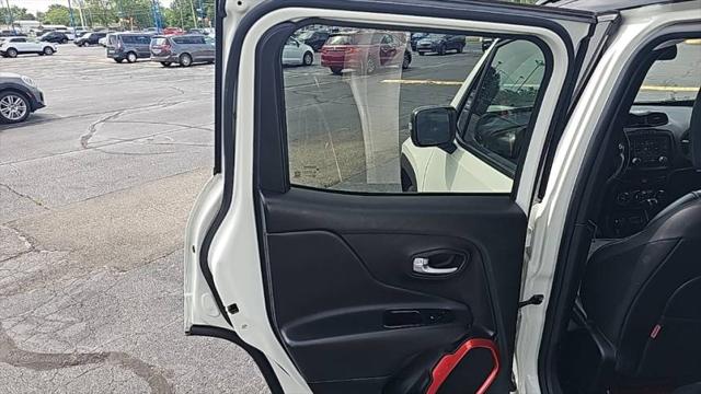 2017 Jeep Renegade Trailhawk 4x4