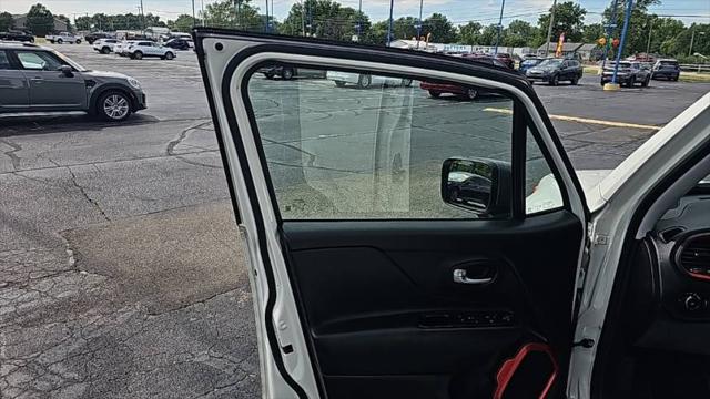 2017 Jeep Renegade Trailhawk 4x4