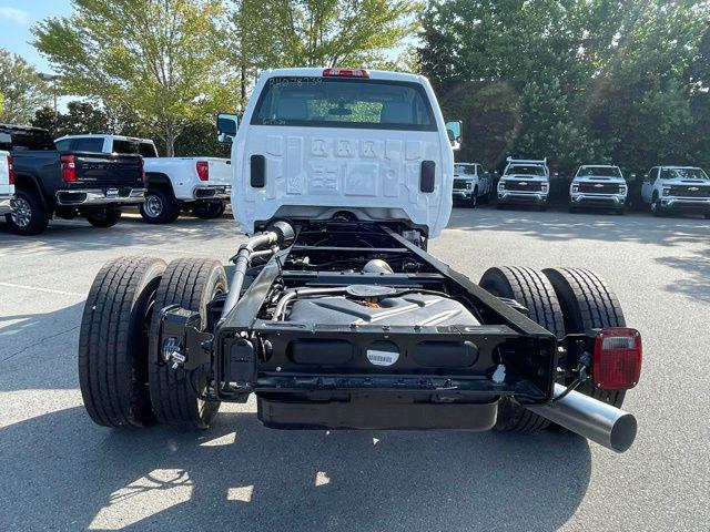 2024 Chevrolet Silverado 6500HD 1WT