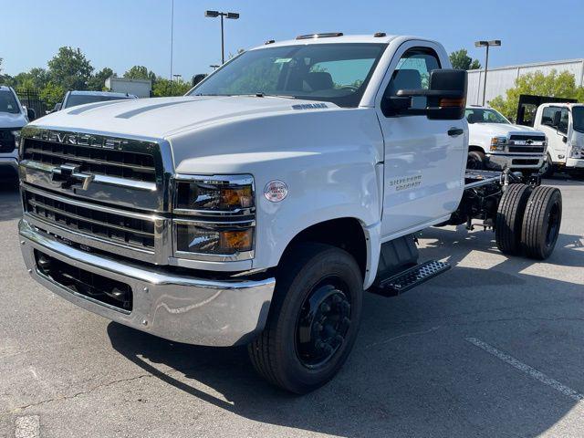 2024 Chevrolet Silverado 6500HD 1WT
