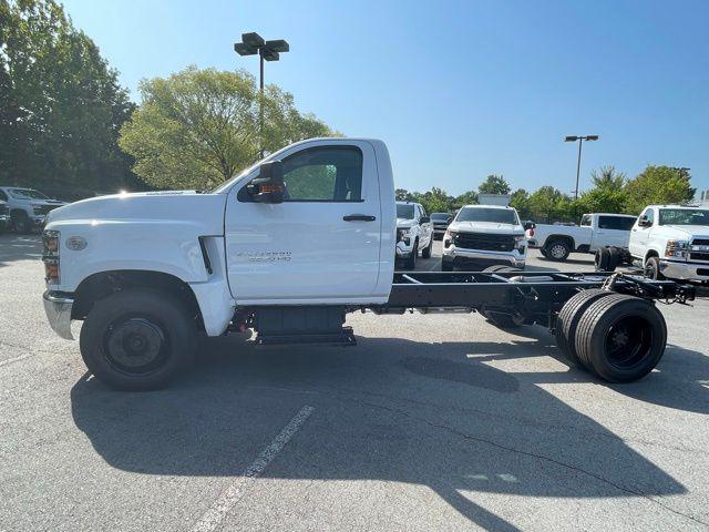 2024 Chevrolet Silverado 6500HD 1WT