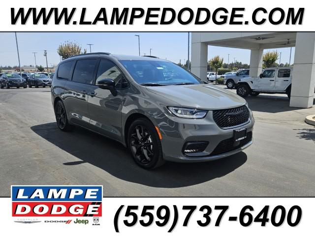 2024 Chrysler Pacifica PACIFICA TOURING L