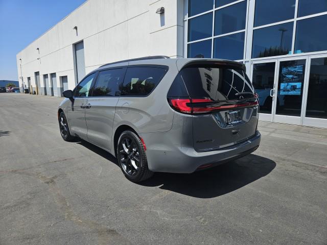 2024 Chrysler Pacifica PACIFICA TOURING L