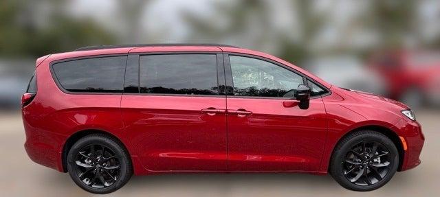 2024 Chrysler Pacifica PACIFICA TOURING L