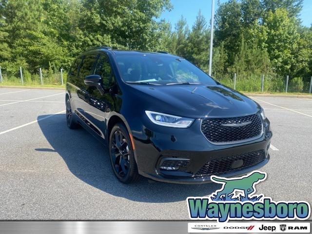 2024 Chrysler Pacifica PACIFICA TOURING L