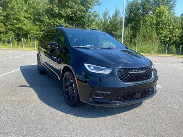 2024 Chrysler Pacifica PACIFICA TOURING L