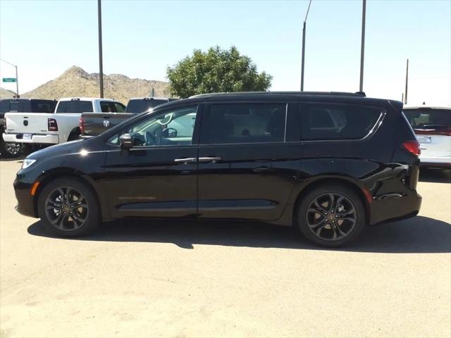 2024 Chrysler Pacifica PACIFICA TOURING L