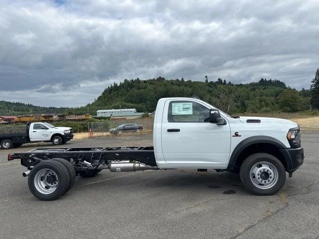 2024 RAM Ram 5500 Chassis Cab RAM 5500 TRADESMAN CHASSIS REGULAR CAB 4X4 84 CA