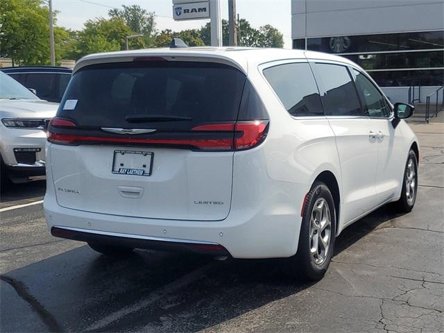 2024 Chrysler Pacifica PACIFICA LIMITED