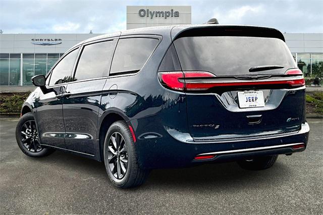 2024 Chrysler Pacifica Hybrid PACIFICA PLUG-IN HYBRID S APPEARANCE