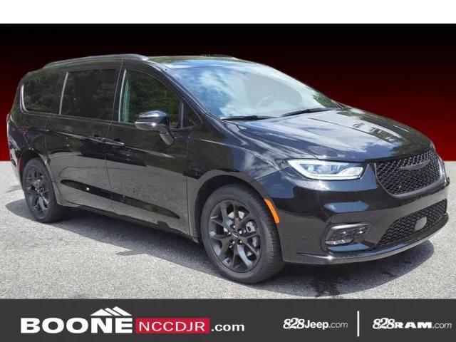 2024 Chrysler Pacifica PACIFICA TOURING L AWD