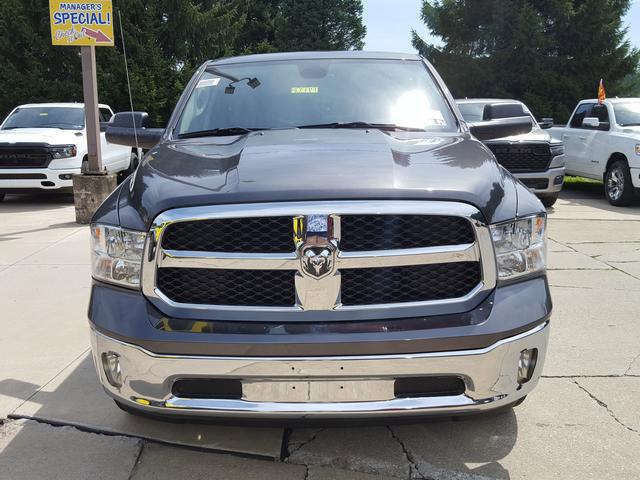 2024 RAM Ram 1500 Classic RAM 1500 CLASSIC TRADESMAN QUAD CAB 4X4 64 BOX