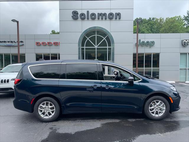 2024 Chrysler Pacifica PACIFICA TOURING L