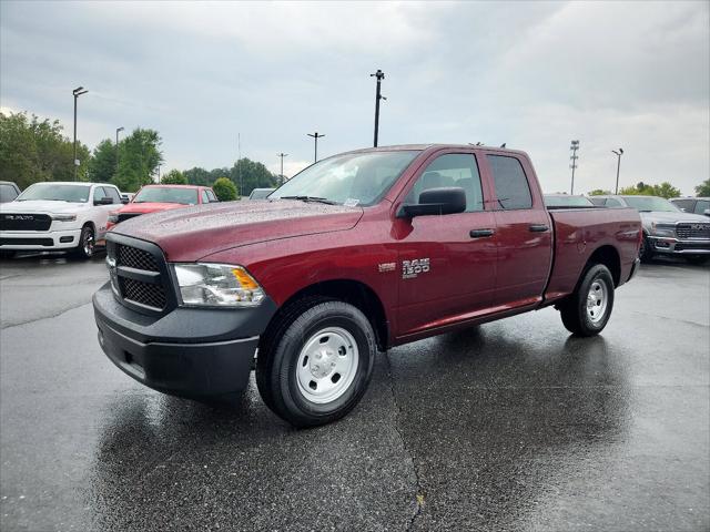 2024 RAM Ram 1500 Classic RAM 1500 CLASSIC TRADESMAN QUAD CAB 4X4 64 BOX