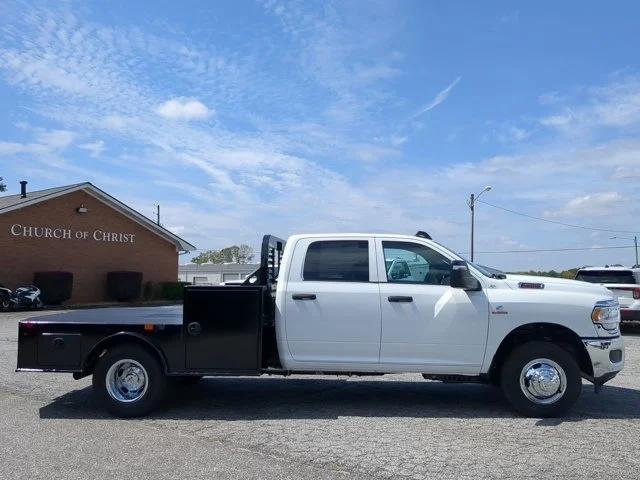 2024 RAM Ram 3500 Chassis Cab RAM 3500 TRADESMAN CREW CAB CHASSIS 4X4 60 CA