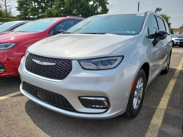 2024 Chrysler Pacifica PACIFICA TOURING L