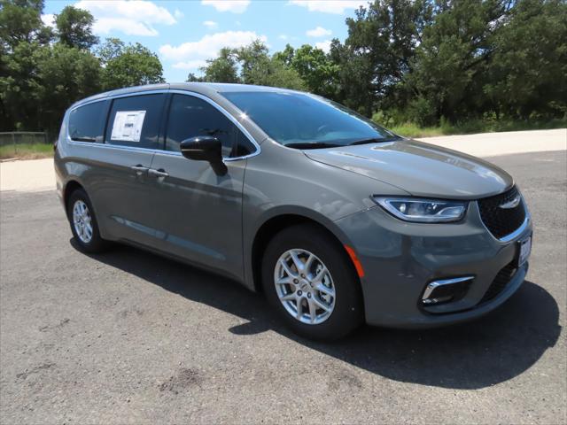 2024 Chrysler Pacifica PACIFICA TOURING L